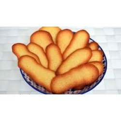 Biscuit langues de chats dans un bol